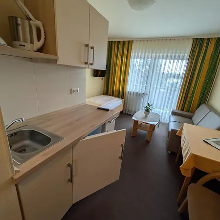 Dornroeschen Guest house *